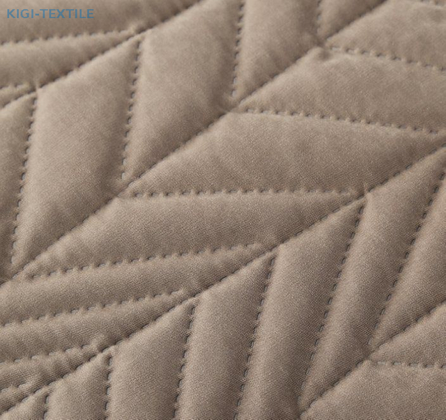 Herringbone 100％綿ポリエスターキルティングファブリック屋外ウォームジャケットコートの色をカスタマイズできます
